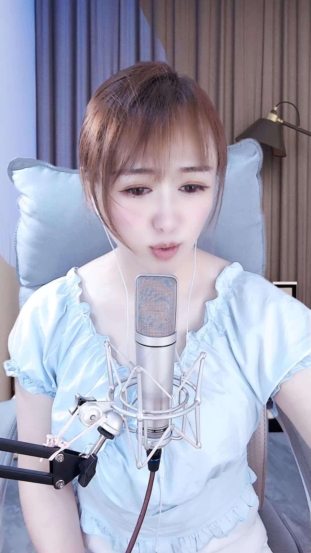 女主播手机版在线(女主播手机版在线视频)